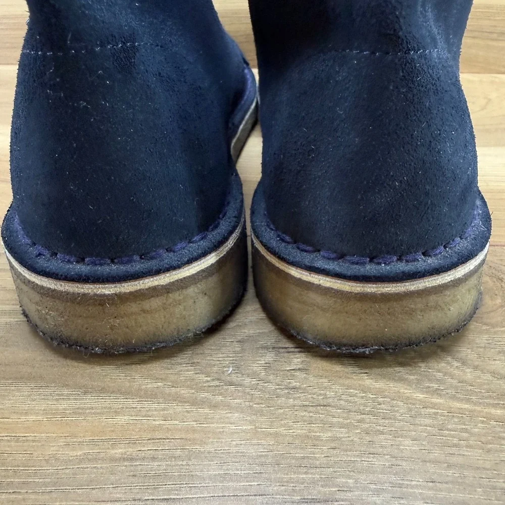 Clarks‎ Charles F Stead Chukka Boots Womens 8 M Navy Blue Suede Ankle